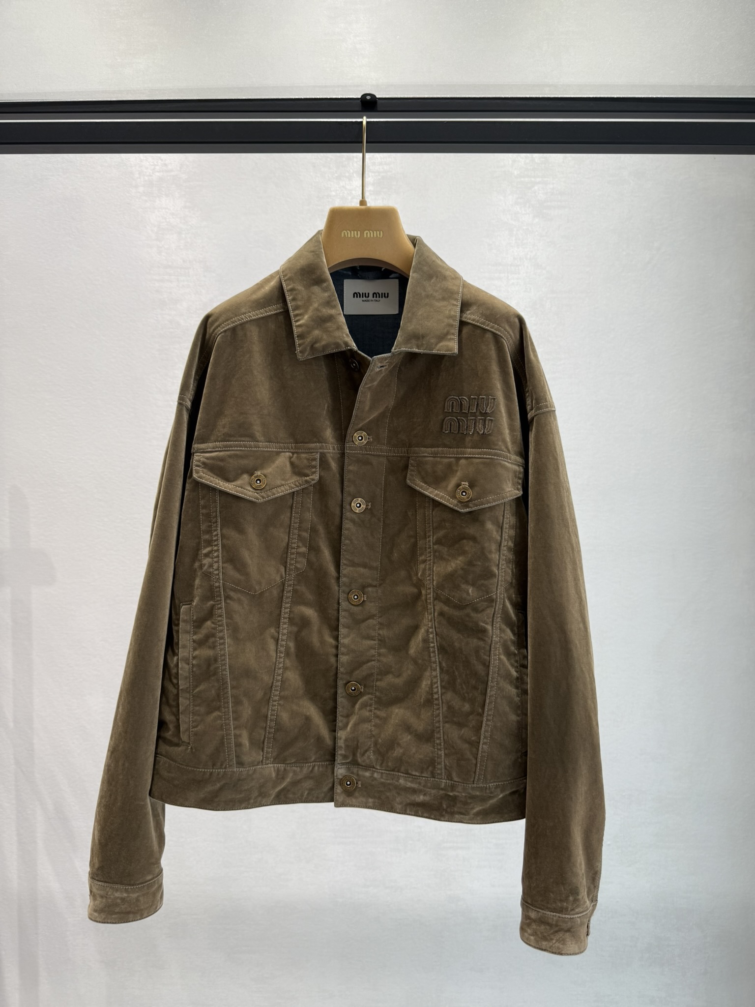 「正規品級」ミュウミュウ ウォッシュ加工 フロックシャンブレー ブルゾンジャケット 詳細画像 3