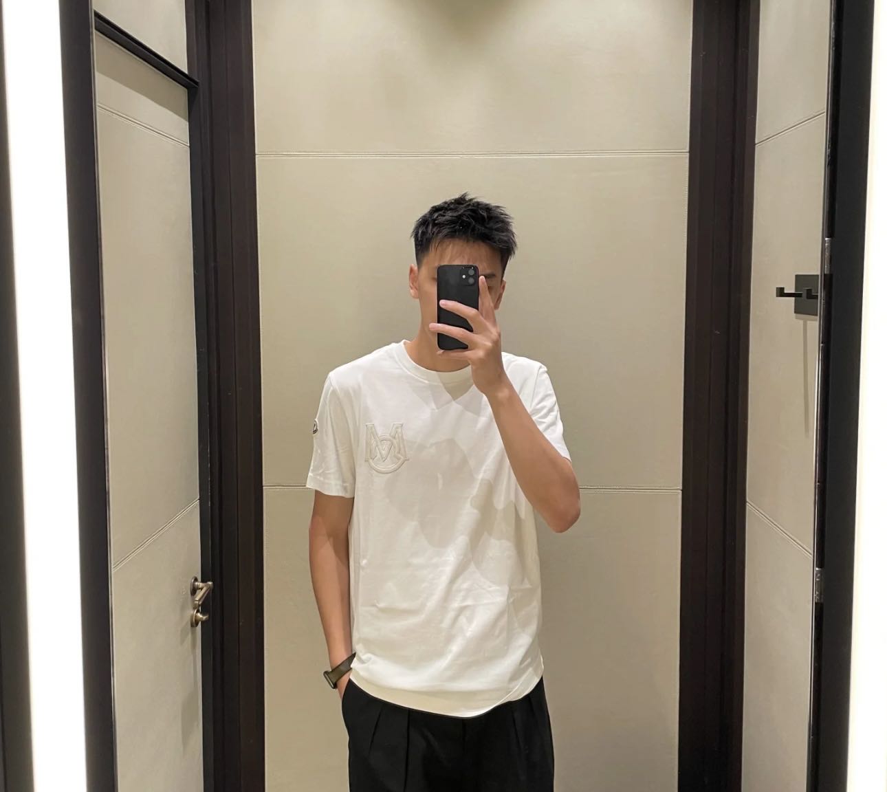 「正規品級」モンクレール モノグラム コットンTシャツ ホワイト 詳細画像 1