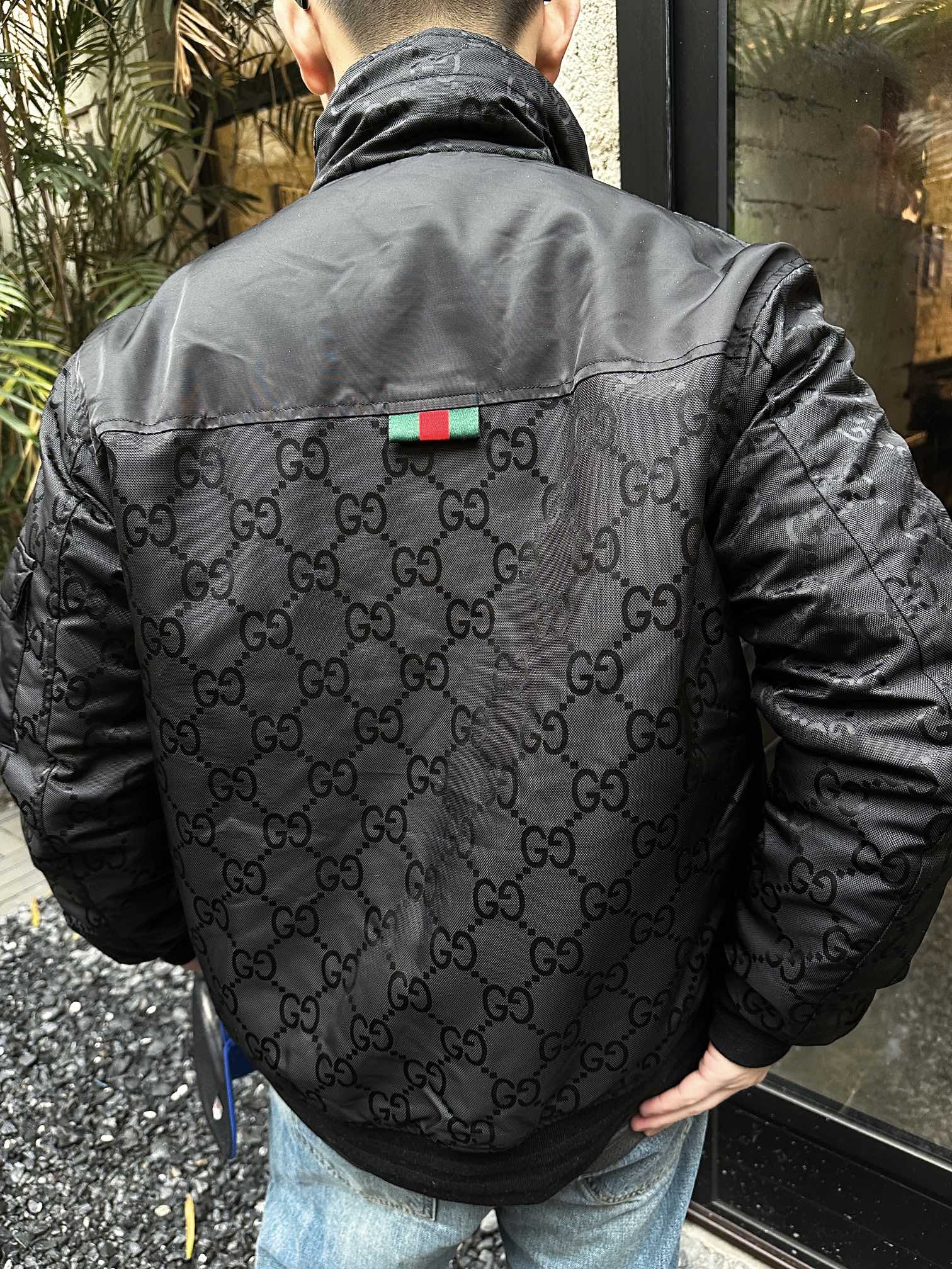 グッチのオールオーバーロゴプリント ジップアップ コットンコート 詳細画像 3