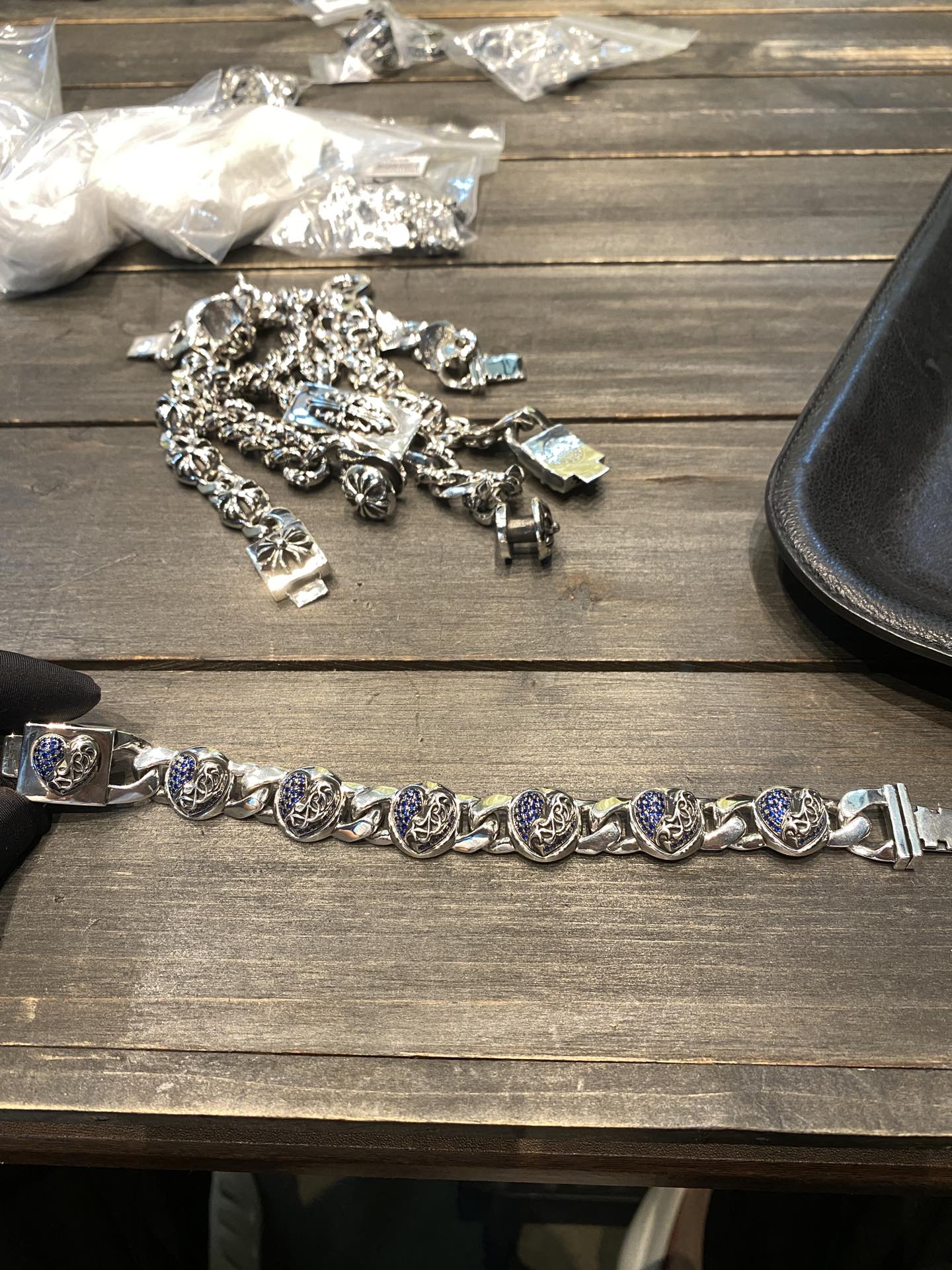 クロームハーツ ハートシェイプ ヴァインインサート ブレスレット ブルーダイヤモンド 詳細画像 2