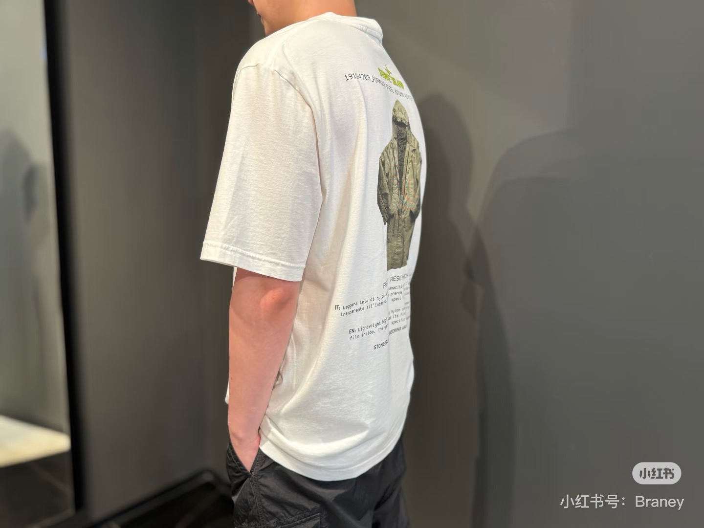 ストーンアイランド アーカイブプリント 半袖Tシャツ 詳細画像 3