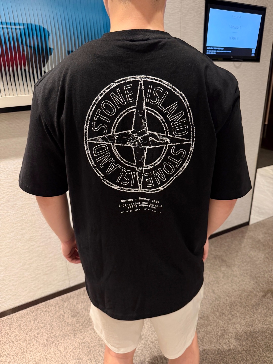 ストーンアイランド プリント半袖Tシャツ、ブラック 詳細画像 3