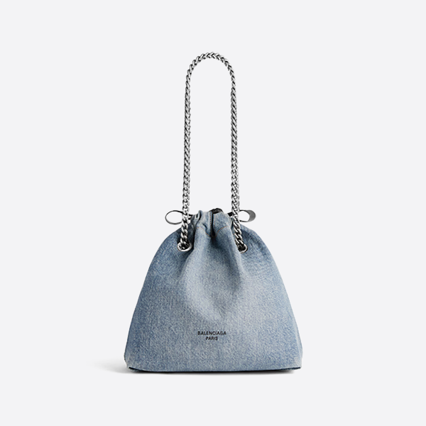 Balenciaga's new Crush Tote bag  7429422AAYA4661