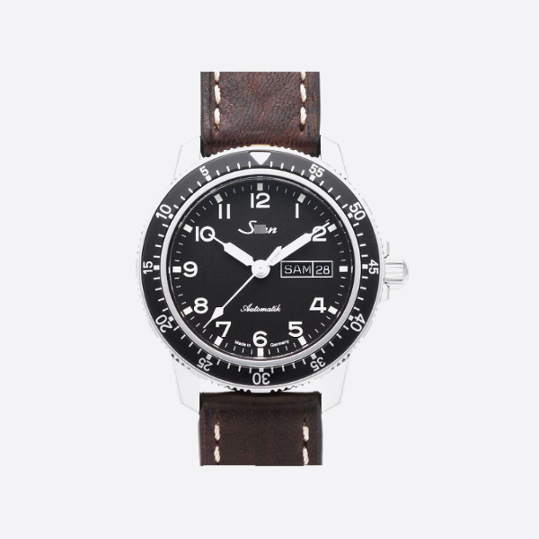  104.ST.SA.A 自動巻き41mm