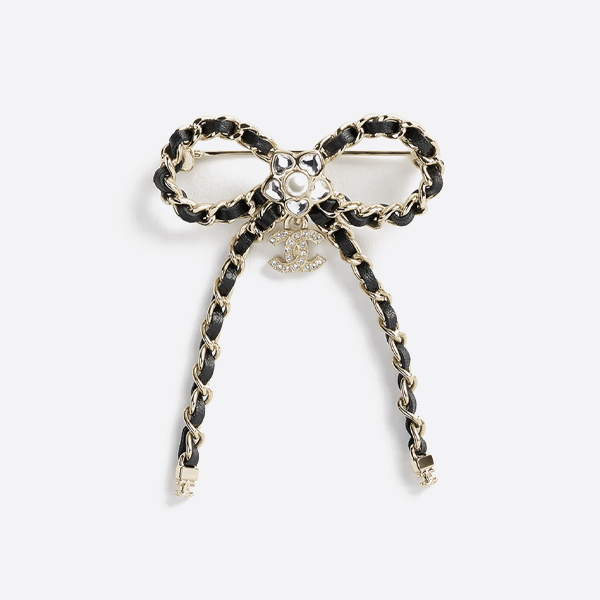 シャネル ブラックレザー ボウブローチ ABG282B21853U3436