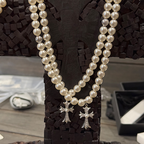 クロームハーツ ミキ x CH センチュリージョイント フルダイヤモンド クロスパール ショートネックレス