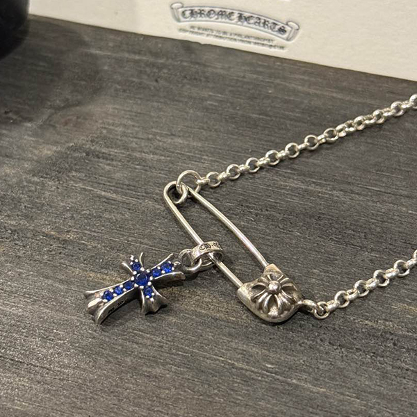 クロームハーツ ブルーダイヤモンド bbf+ ブローチネックレス