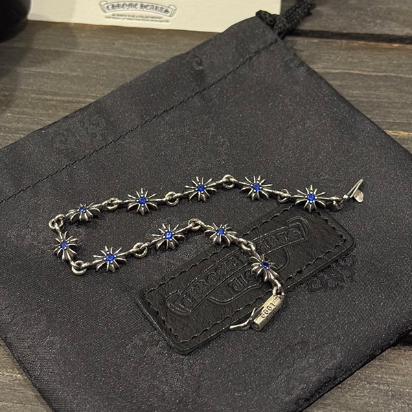 クロームハーツ スターリングシルバー ブルーダイヤモンド タイニーEクロスブレスレット
