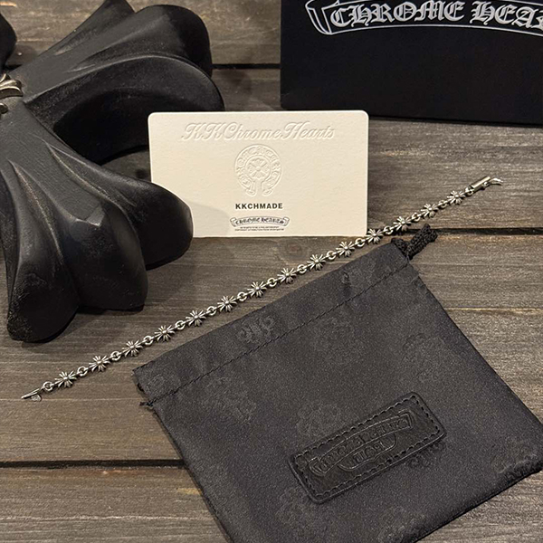 クロームハーツ タイニーEクロスブレスレット