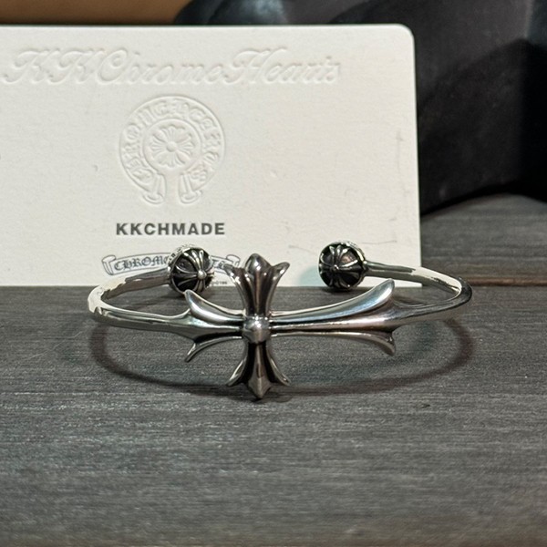 クロームハーツ ウォータードロップクロスブレスレット