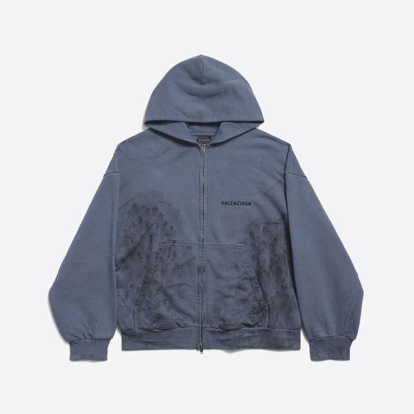 バレンシアガのダメージ加工ロゴ刺繍入りレタードフード付きジップアップジャケット