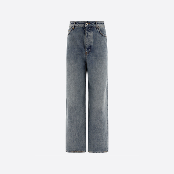 ロエベのクラシックなミニマリストジーンズ