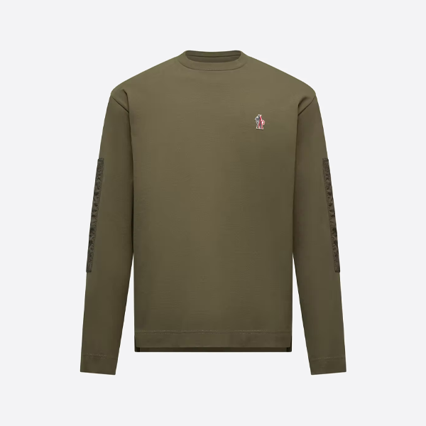 モンクレールのロゴ入り長袖Tシャツ（オリーブグリーン）