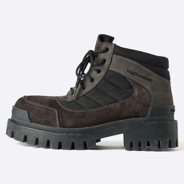 バレンシアガ ダメージ加工チャンキーブーツ 867708WCB452010