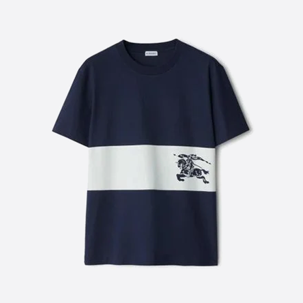 バーバリーの白地にストライプ柄の乗馬プリント半袖シャツ、ブルー