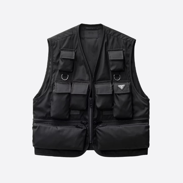 グッチのマルチポケットナイロンワークベスト