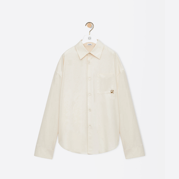 ロエベの襟付き刺繍シャツ
