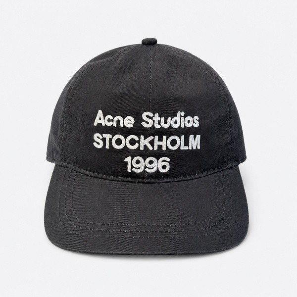 アクネ ストゥディオズ ストックホルム 1996 ロゴ ベースボールキャップ チャコール ニュートラル トーン 484848 アクセント トーン 303048