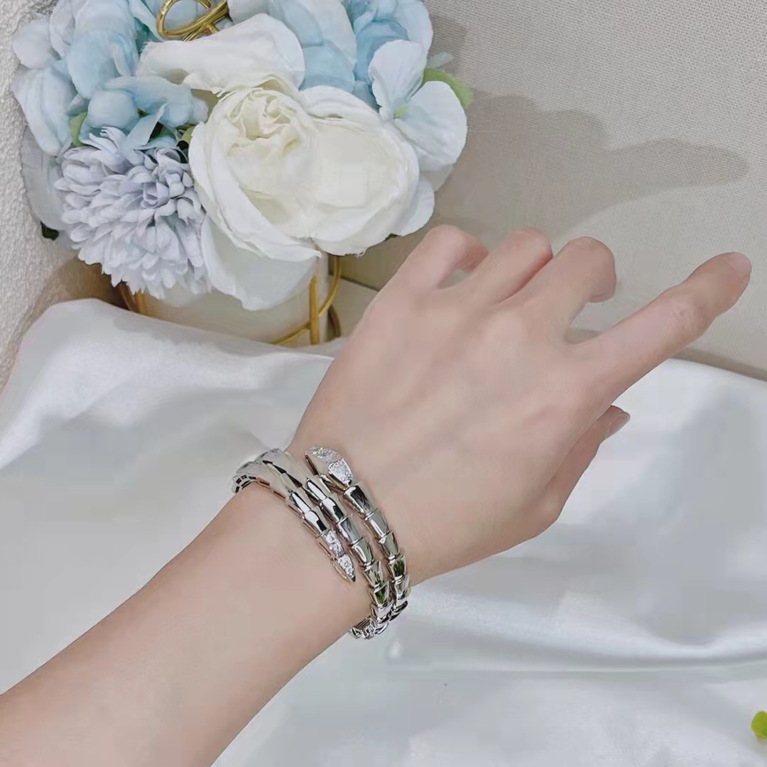 ブルガリ セルペンティ ヴァイパー 2連 ブレスレット パヴェ ダイヤモンド ホワイトゴールド 詳細画像 2