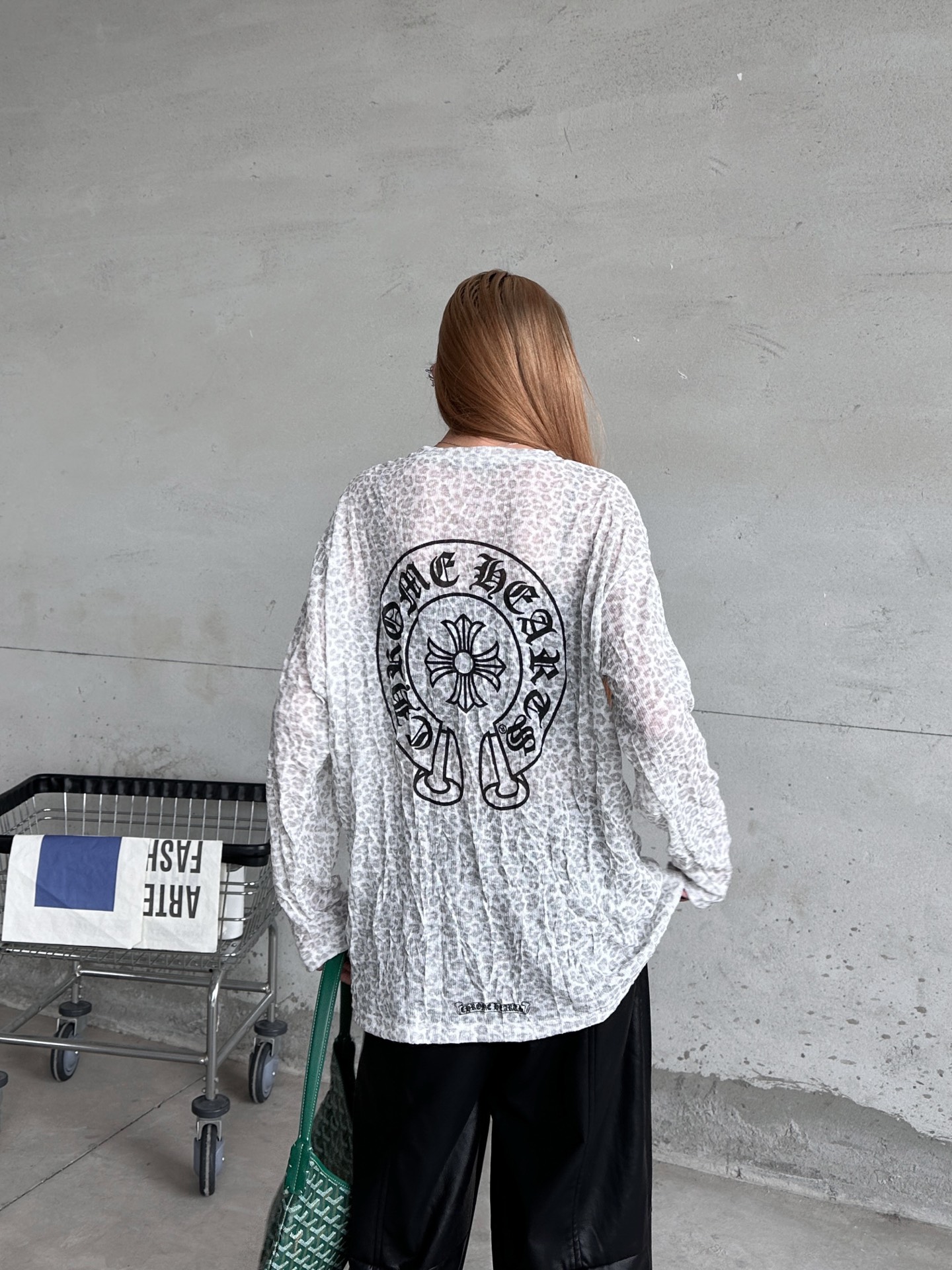 クロムハーツ レオパード柄長袖Tシャツ ホワイト 詳細画像 2